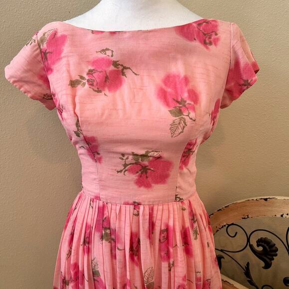 SOLD SOLD SOLD 1950s Jane Parker Vintage Pink Floral Bow Betty Dress - Picture 4 of 12